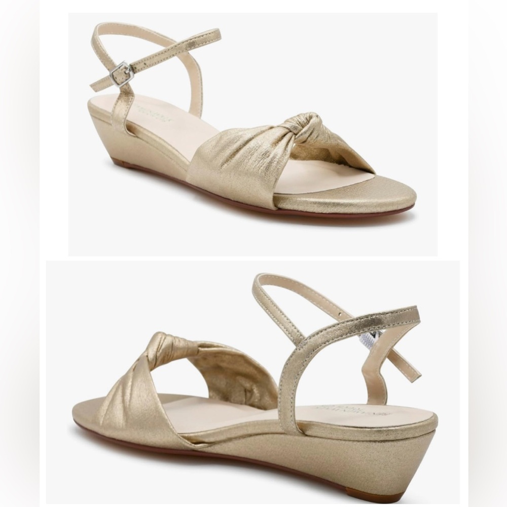 Touch ups women’s Rose wedge sandal Champagne Size 10.5 NEW..